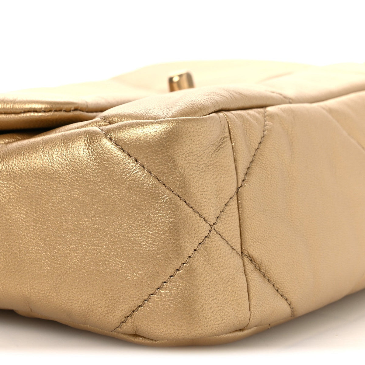 Medium Quilted Goatskin Flap Shoulder Bag - Gold