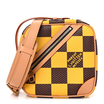 Damier Pop Chess Messenger Jaune Mat Handbag