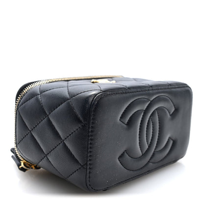 Small Quilted Lambskin Handbag - Black