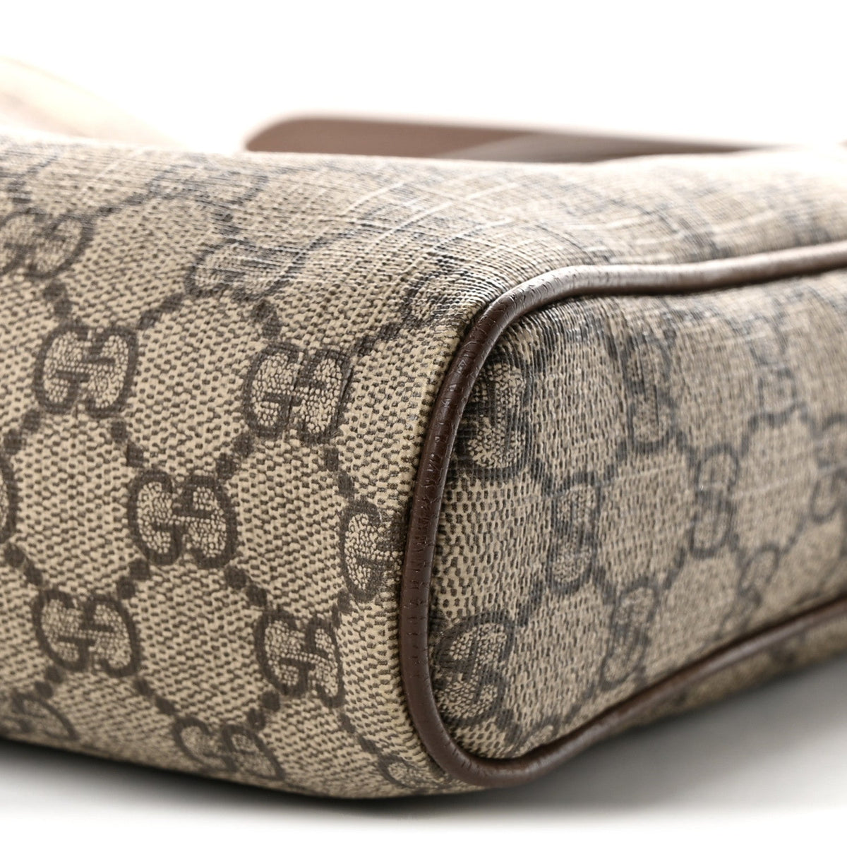 Medium Handbag - Brown