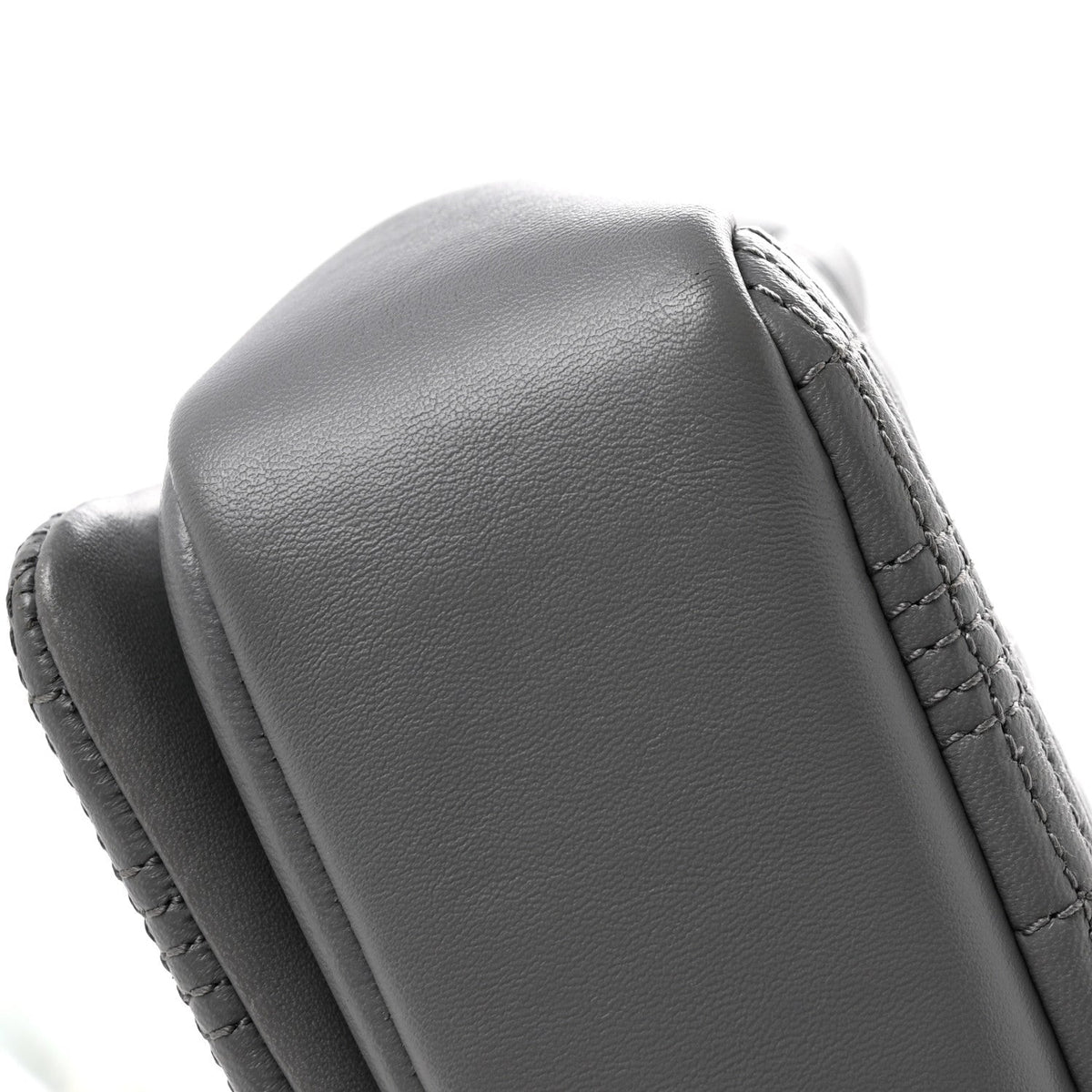 Small Quilted Lambskin Handbag - Grey