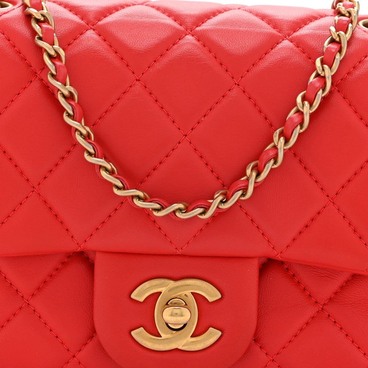 Mini Quilted Lambskin Flap Shoulder Bag - Red