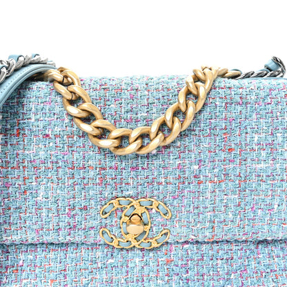 Medium Quilted Flap Shoulder Bag - Blue