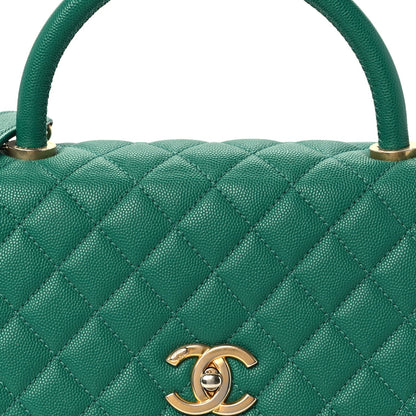 Small Quilted Caviar Flap Shoulder Bag - Green