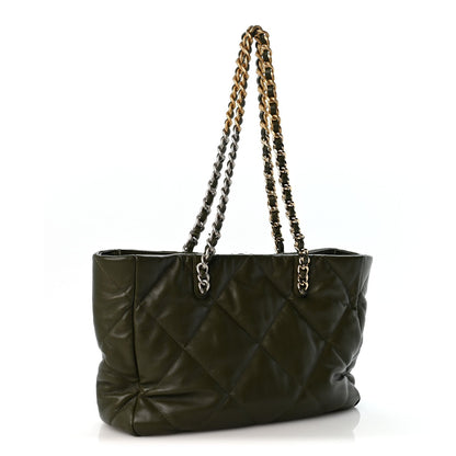 Quilted Lambskin Handbag - Green