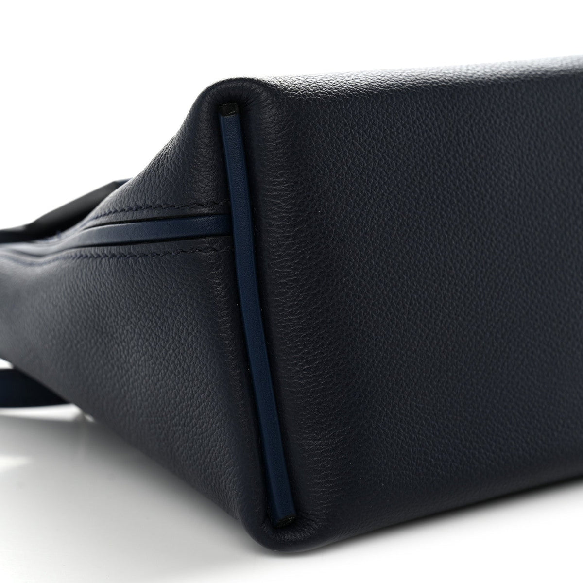 Evercolor Swift / 21 Bleu Nuit Bleu Navy Handbag
