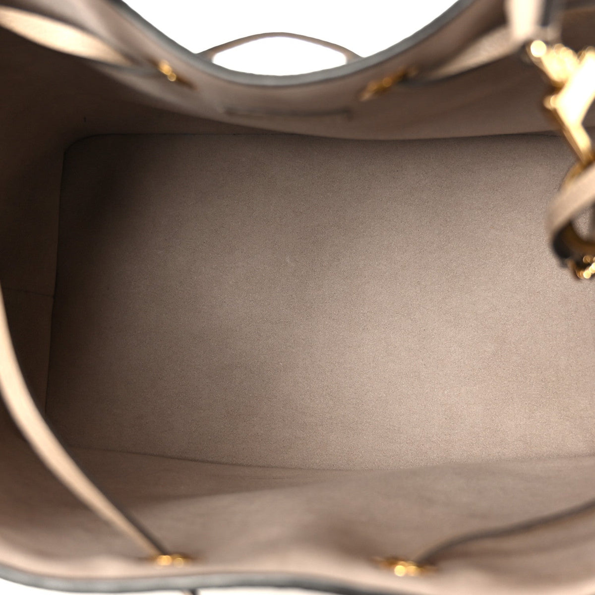 Empreinte Monogram Giant Neonoe Mm Tourt Handbag
