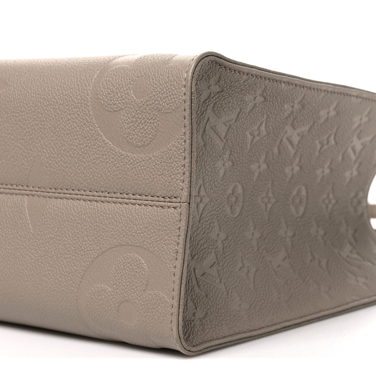Empreinte Monogram Giant Onthego Mm Tour Handbag