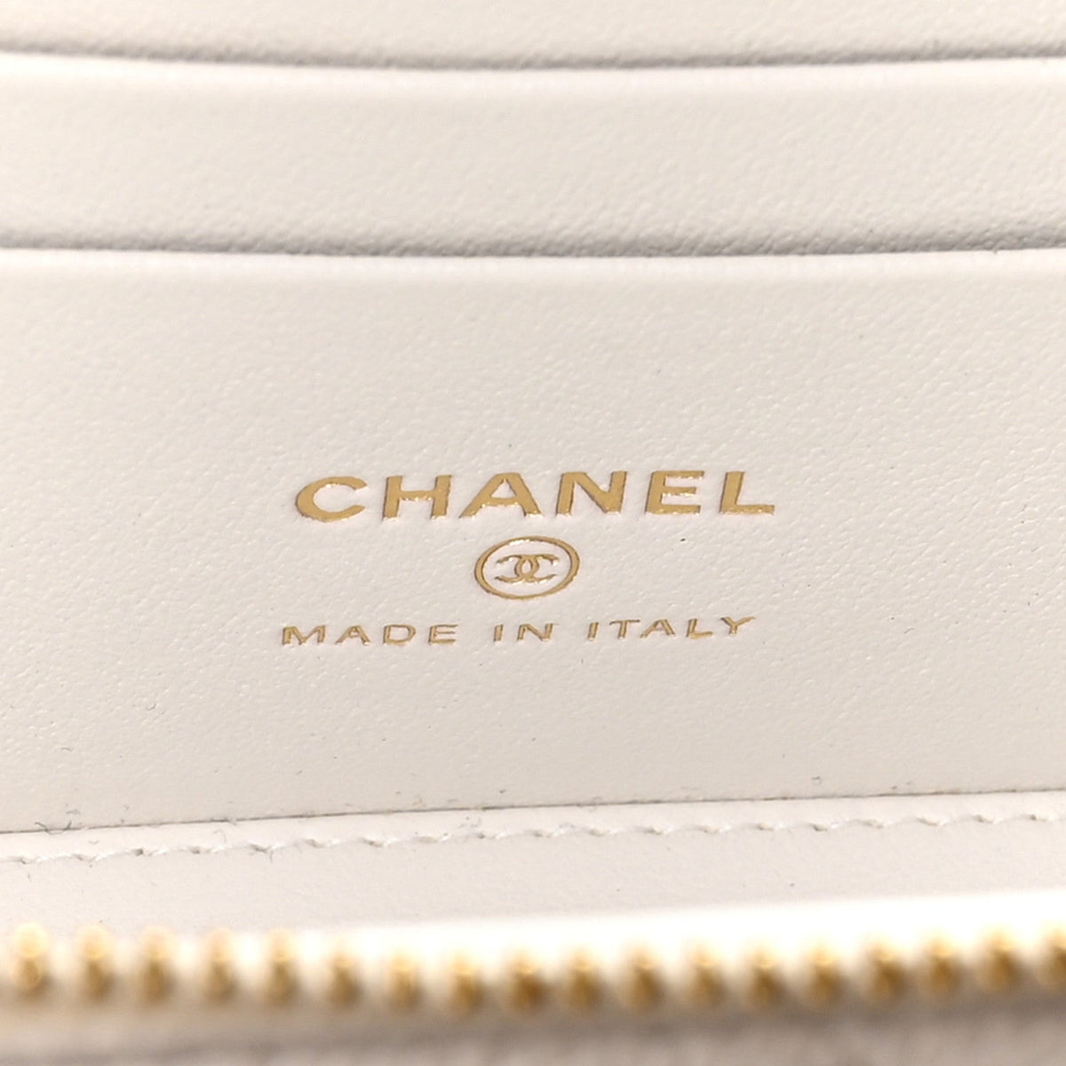 Quilted Caviar Handbag - White