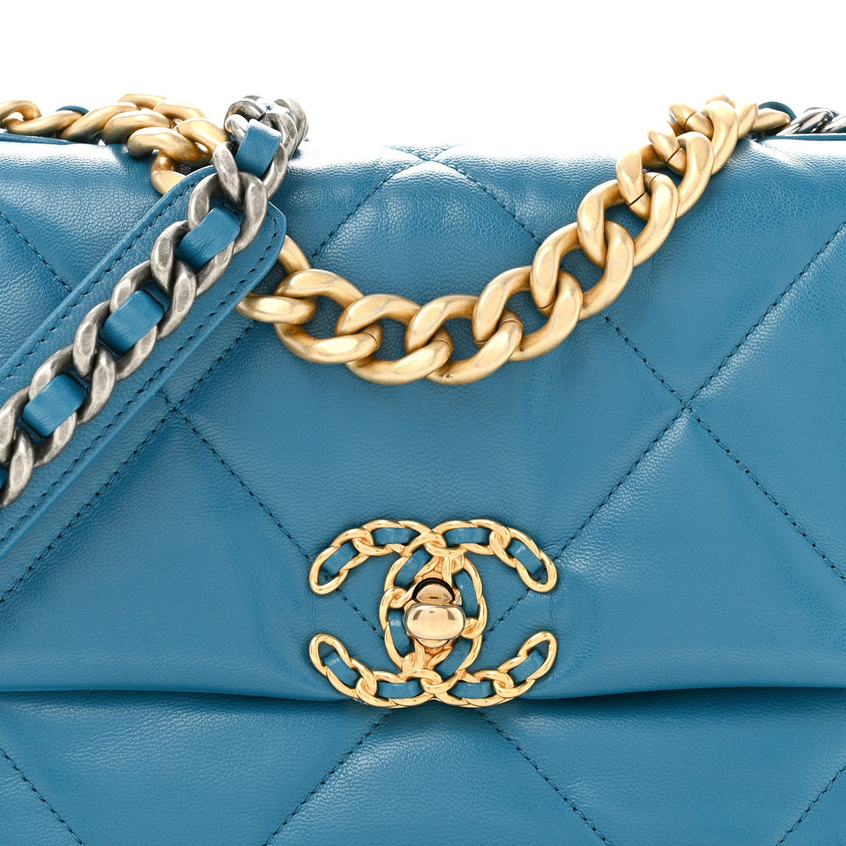 Medium Quilted Goatskin Flap Shoulder Bag - Turquoise