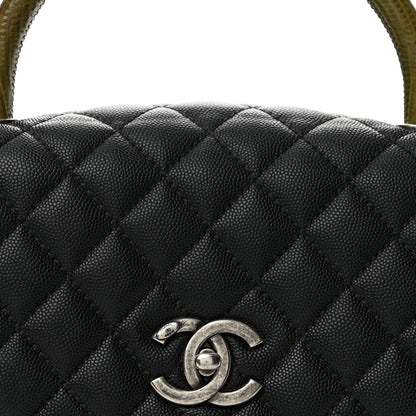 Medium Quilted Caviar Flap Shoulder Bag - Black