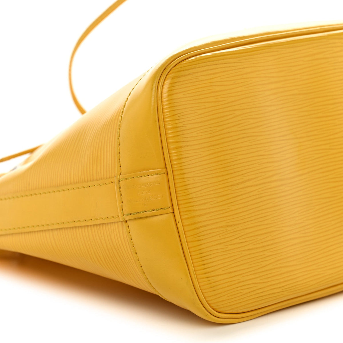 Epi Noe Tassil Handbag