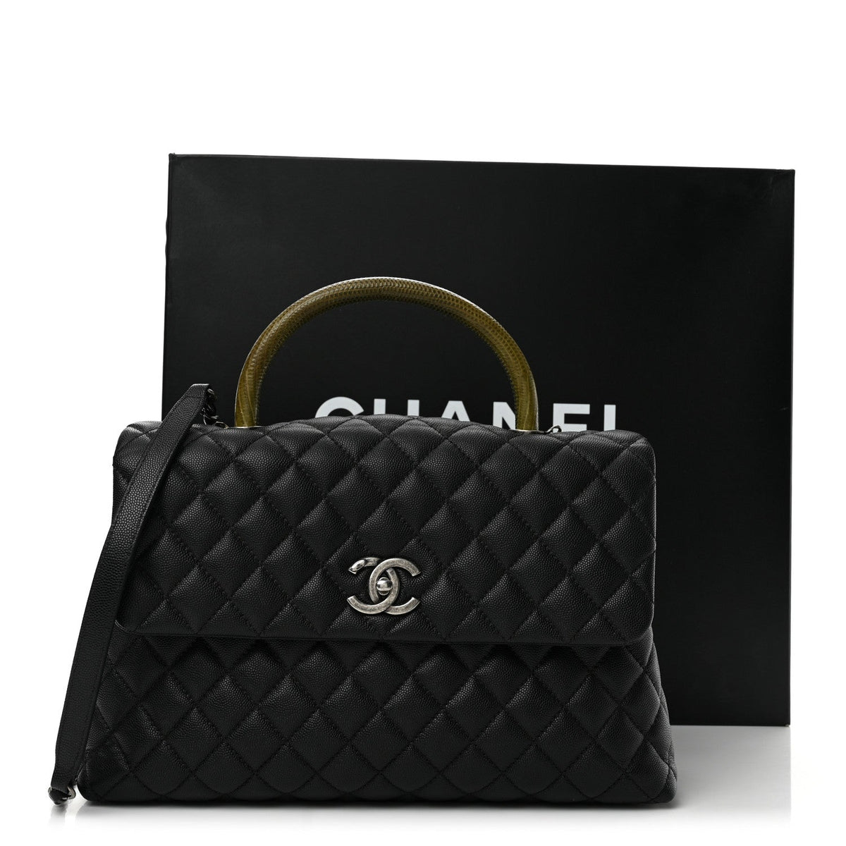 Medium Quilted Caviar Flap Shoulder Bag - Black