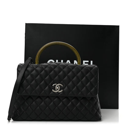 Medium Quilted Caviar Flap Shoulder Bag - Black