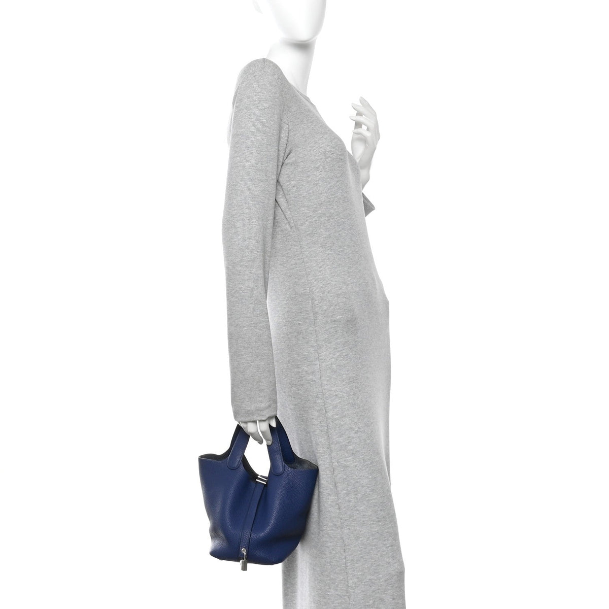 Taurillon Clemence Picotin Lock 18 Pm Bl Handbag
