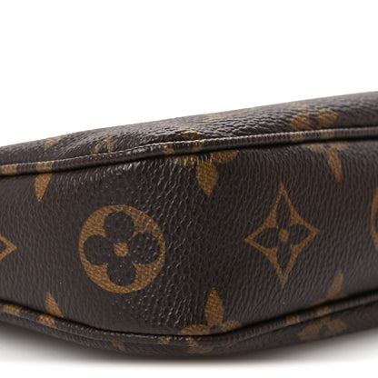 Monogram Chain Pochette Accessories Handbag