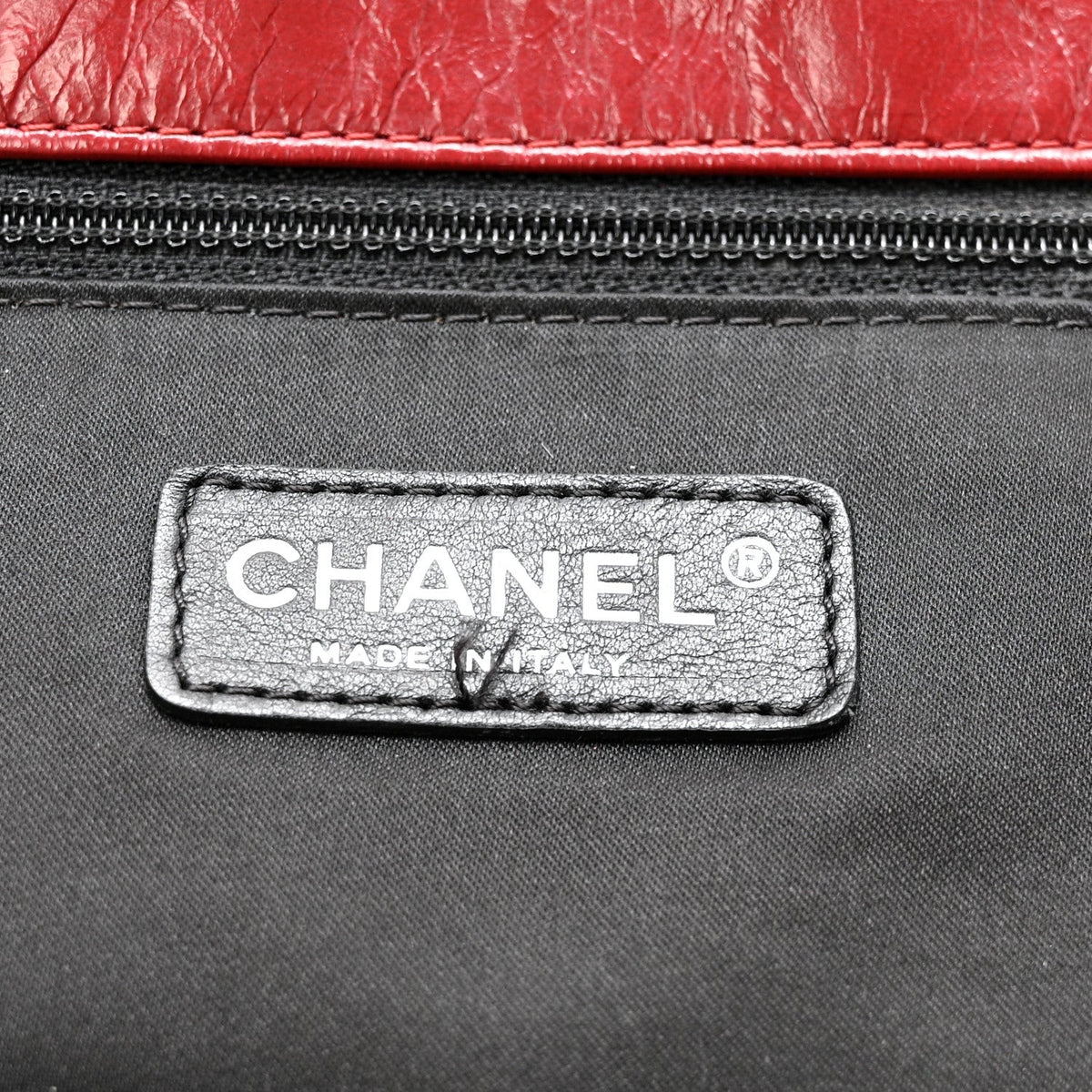Maxi Calfskin Flap Shoulder Bag - Red