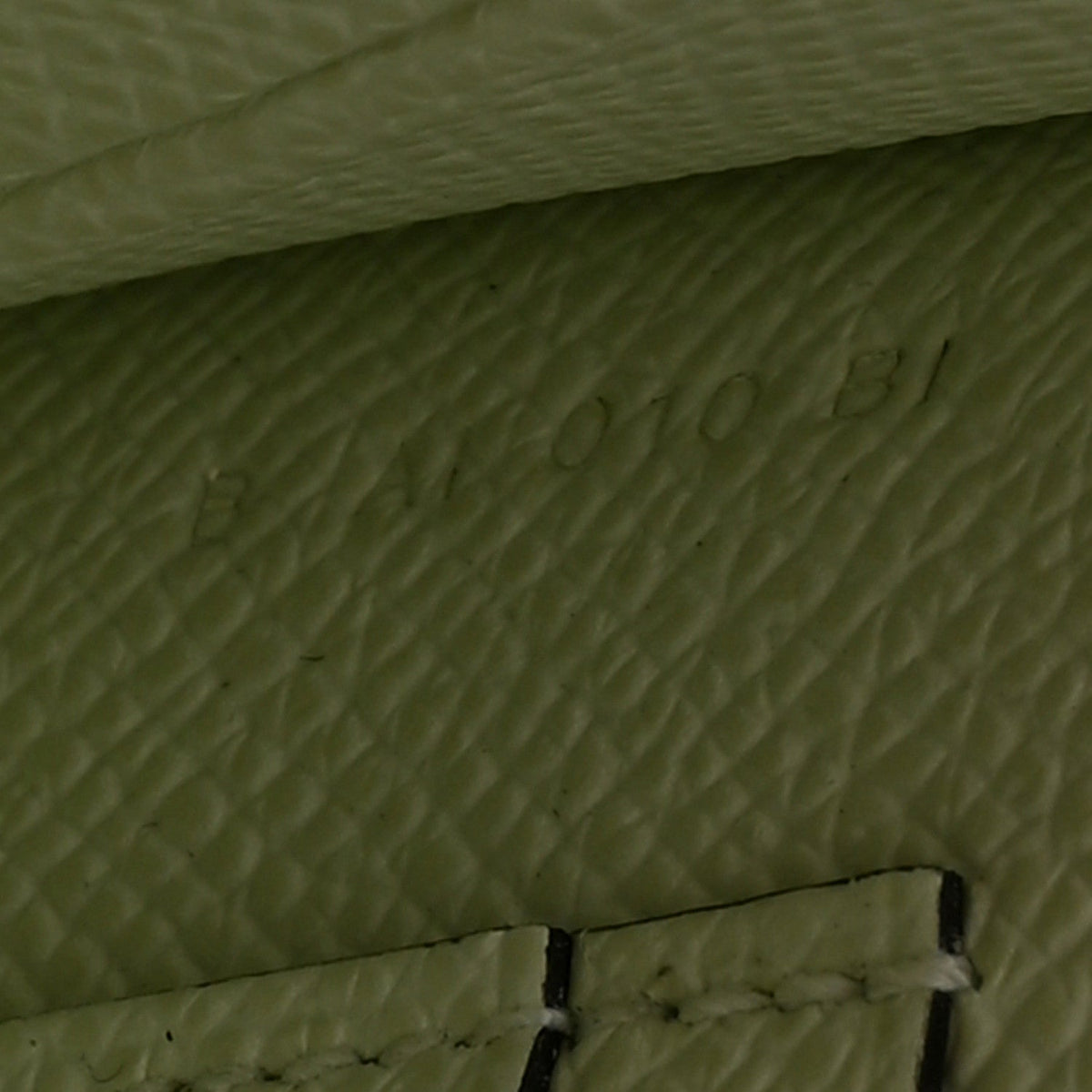Epsom Wallet Bag