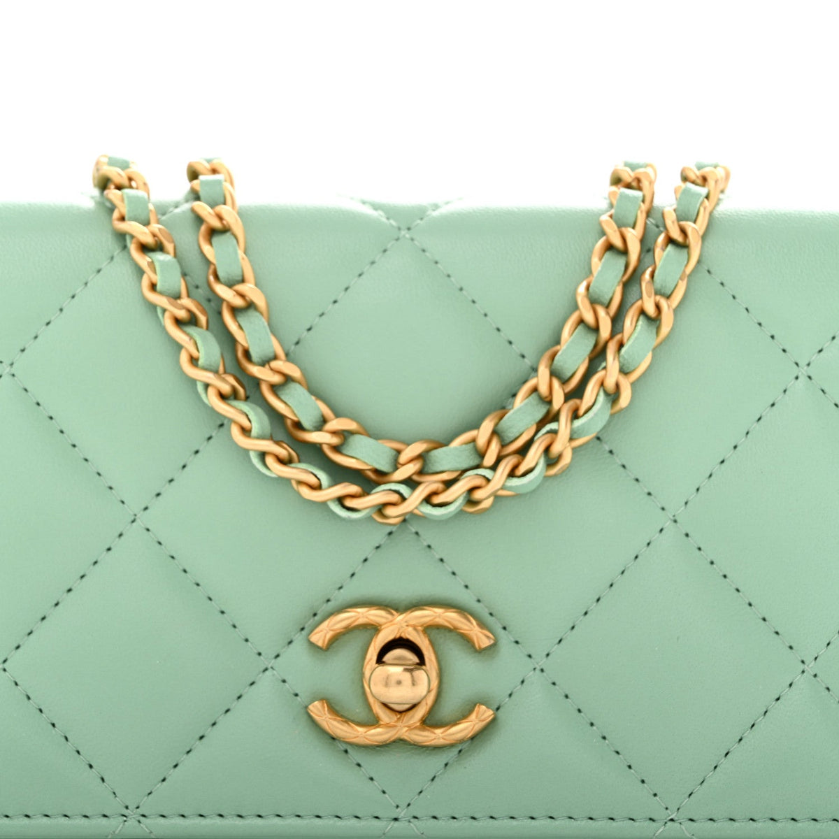 Quilted Lambskin Wallet Bag - Green