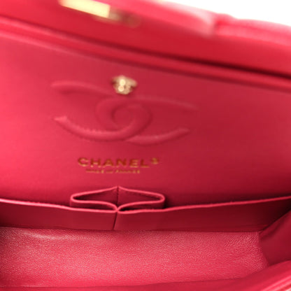 Small Quilted Caviar Flap Shoulder Bag - Pink