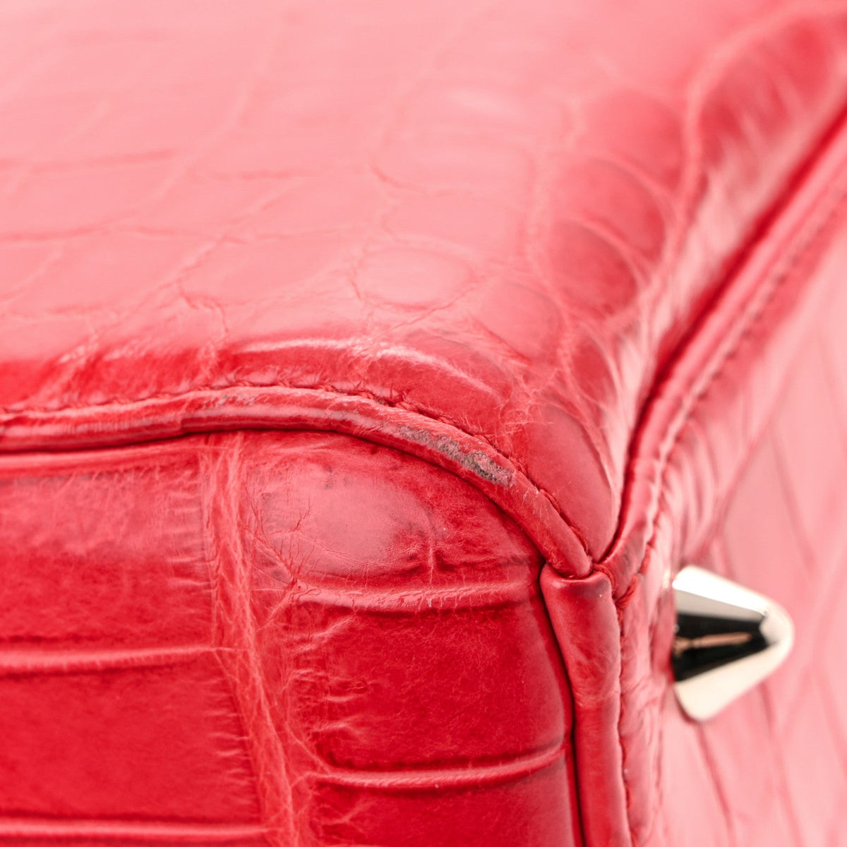 Medium Handbag - Red