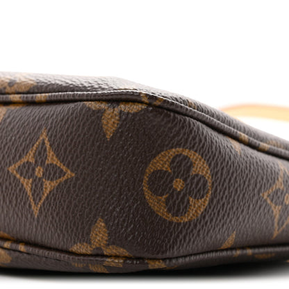 Monogram Chain Pochette Accessories Handbag