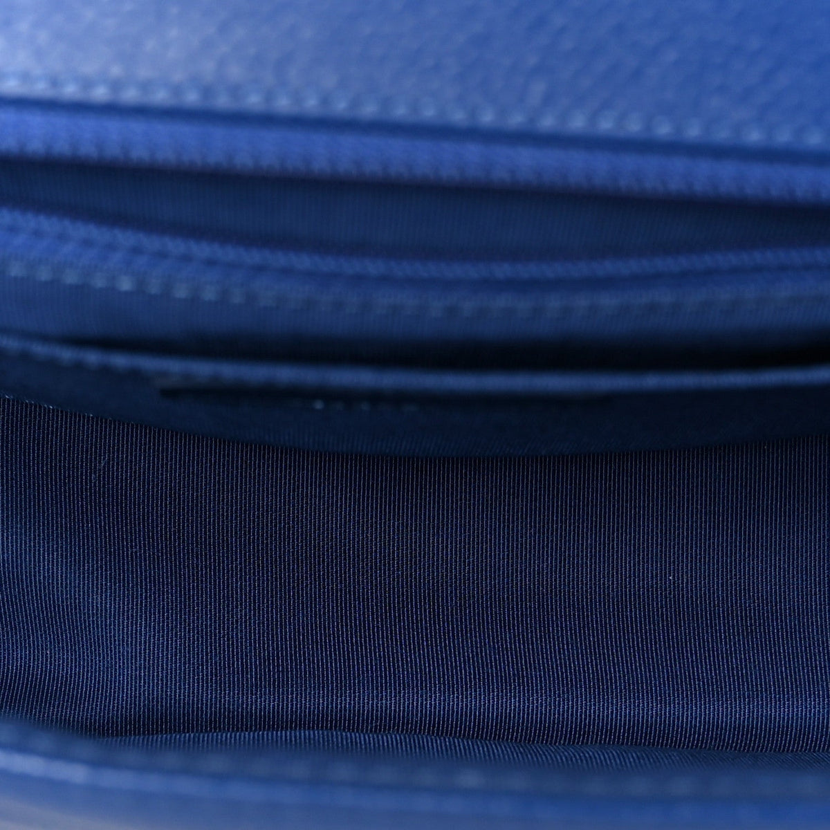 Quilted Caviar Flap Shoulder Bag - Blue