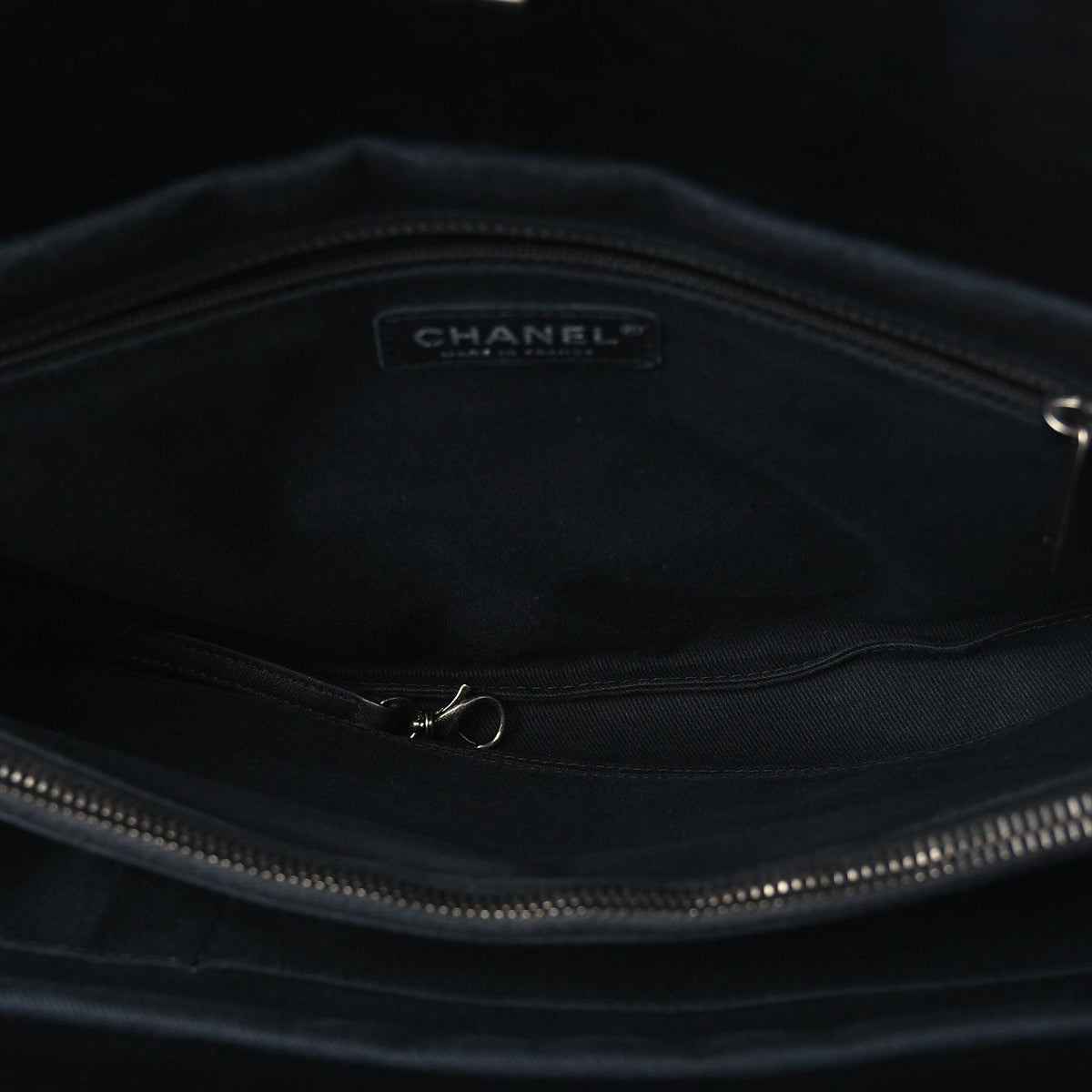 Quilted Calfskin Tote Bag - Black