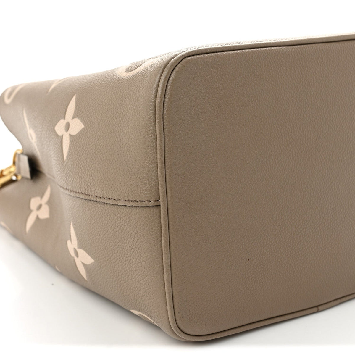 Empreinte Monogram Giant Neonoe Mm Tourt Handbag
