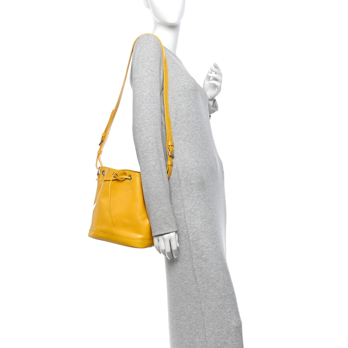 Epi Noe Tassil Handbag
