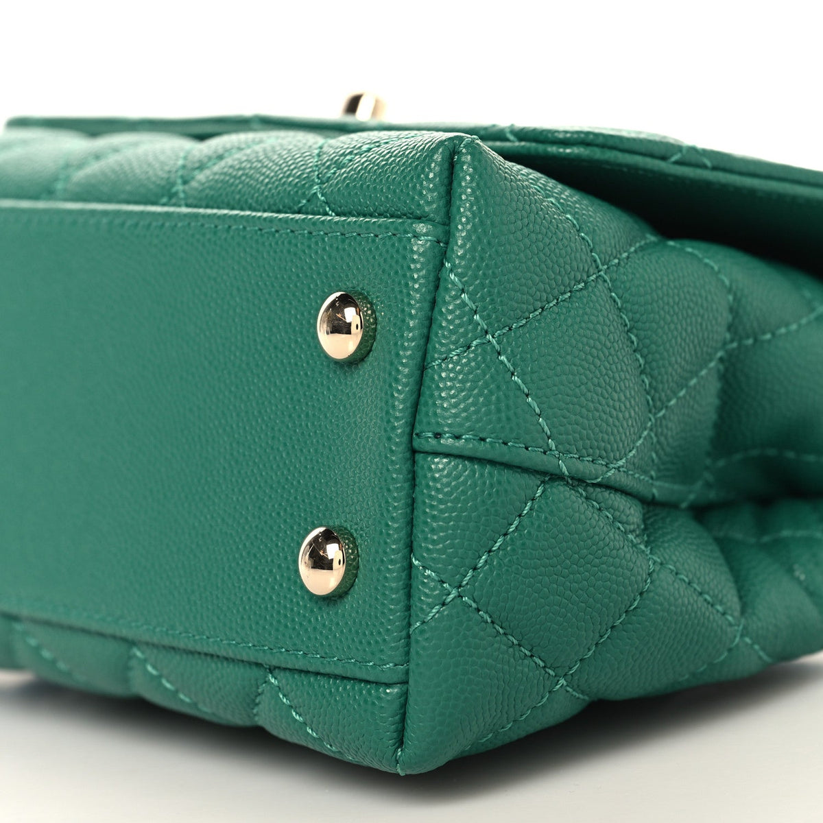 Mini Quilted Caviar Flap Shoulder Bag - Green