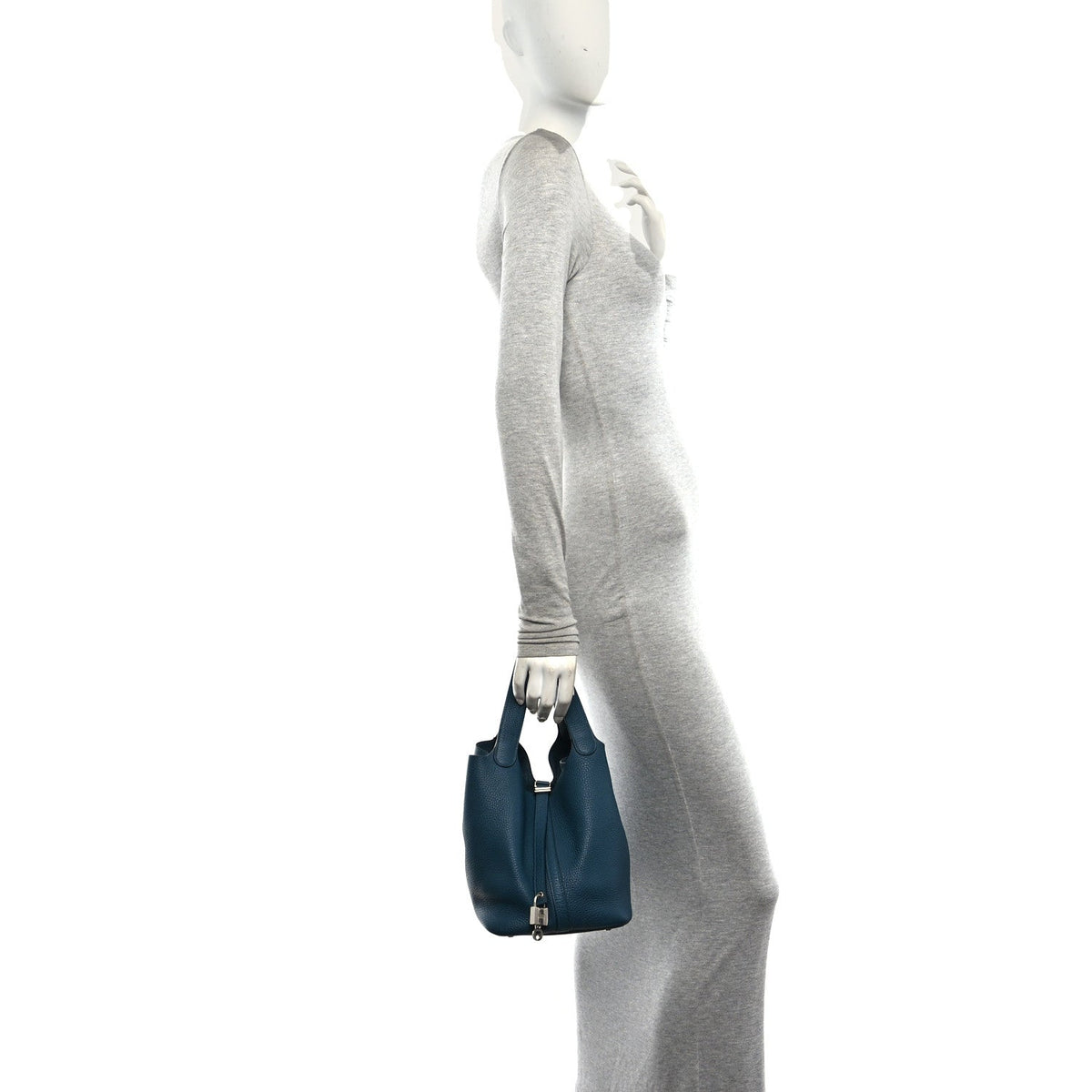 Taurillon Clemence Picotin Lock Mm Caban Handbag
