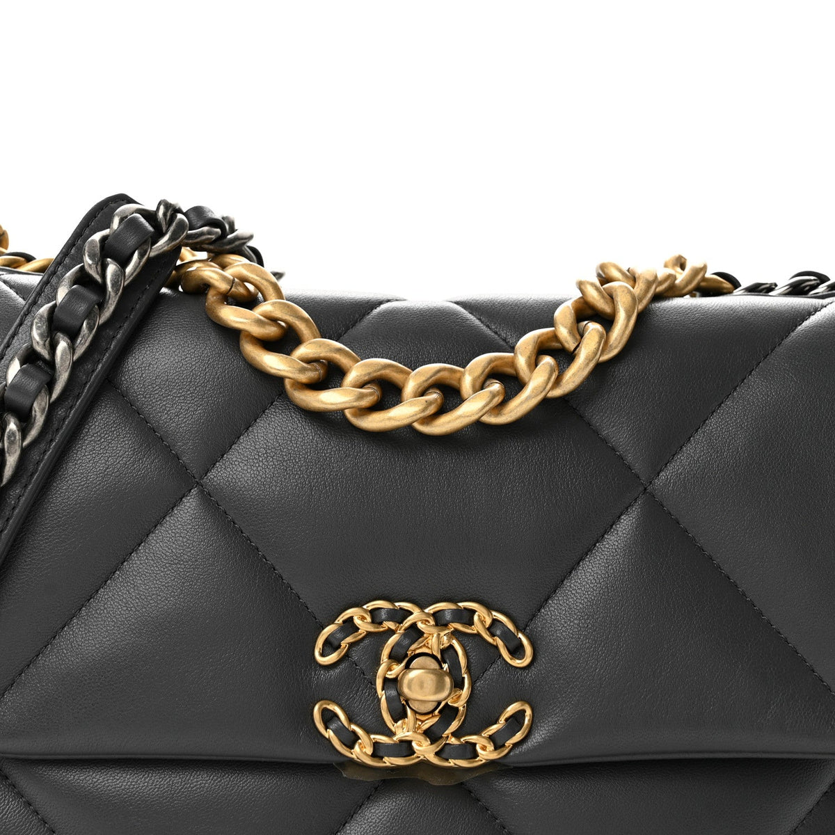 Medium Quilted Lambskin Flap Shoulder Bag - Grey