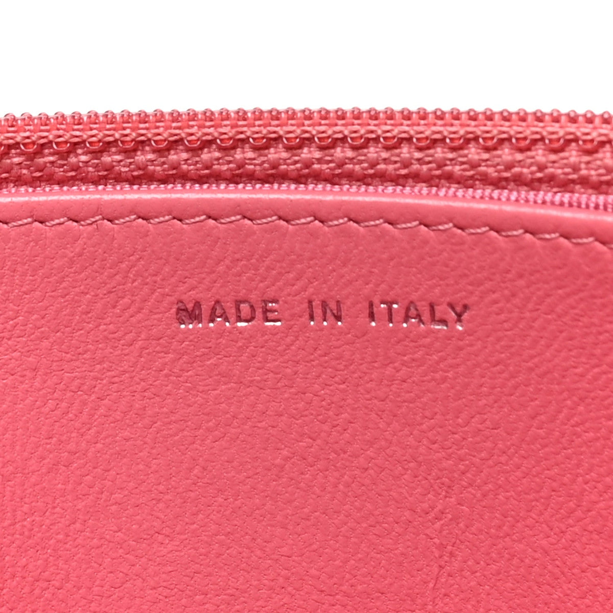 Quilted Lambskin Wallet Bag - Pink