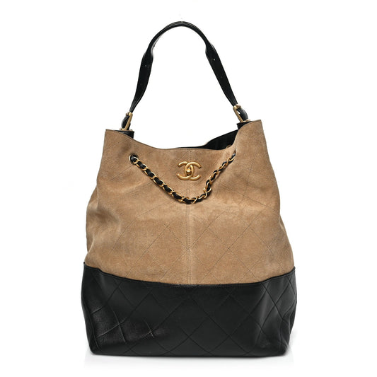 Large Quilted Lambskin Handbag - Beige
