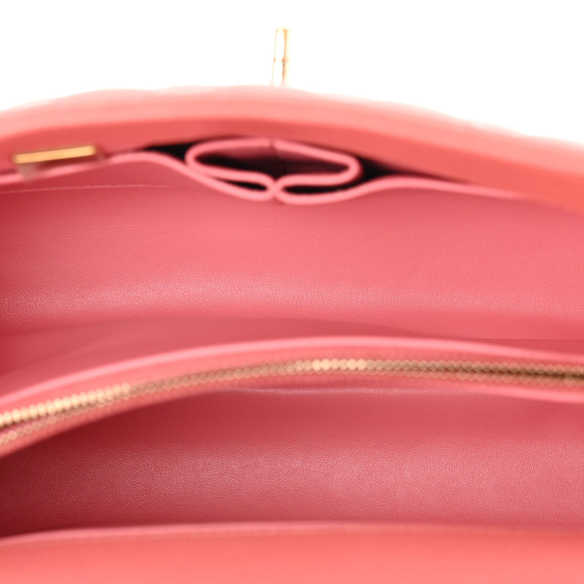 Small Quilted Caviar Flap Shoulder Bag - Pink