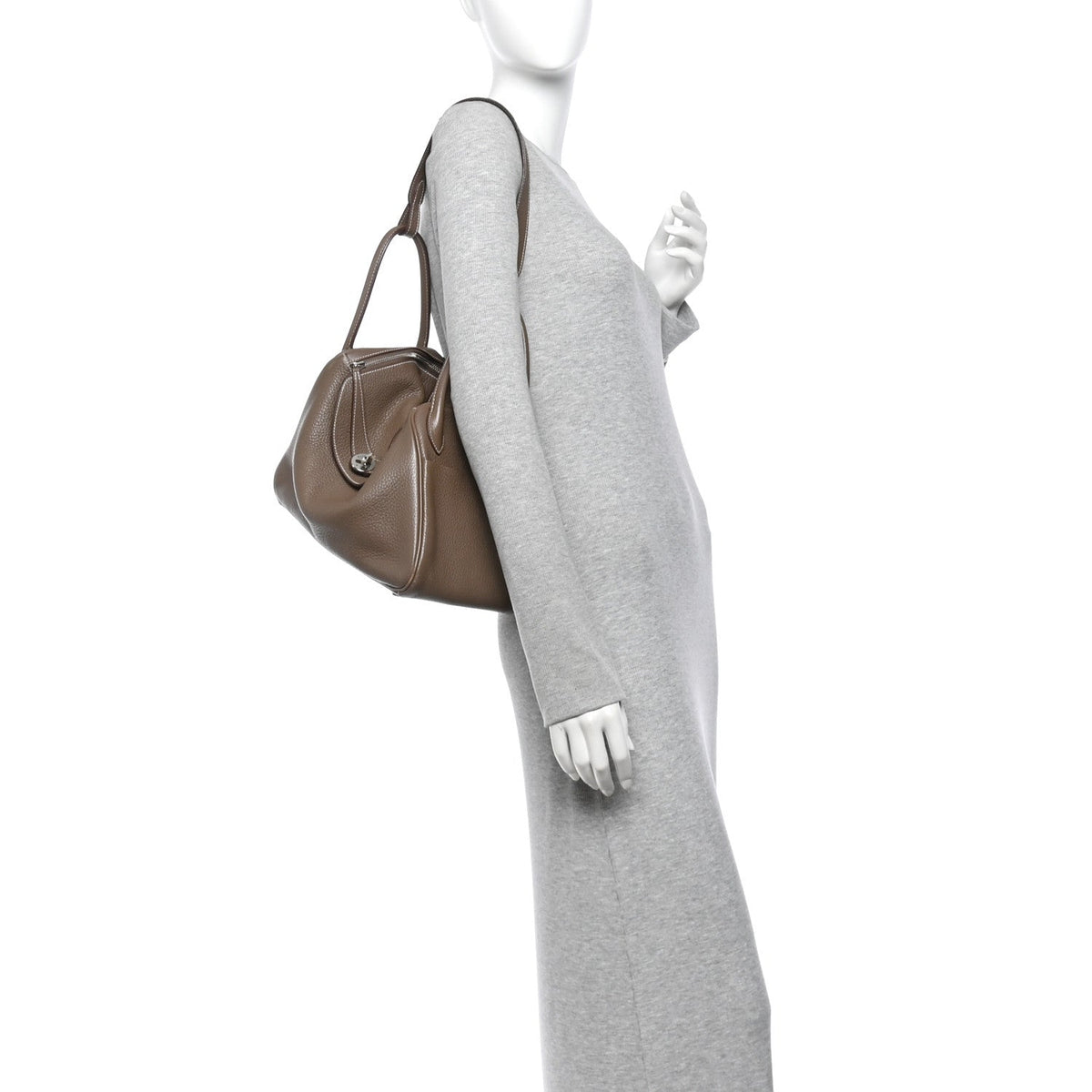 Taurillon Clemence Lindy 30 Etoupe Handbag