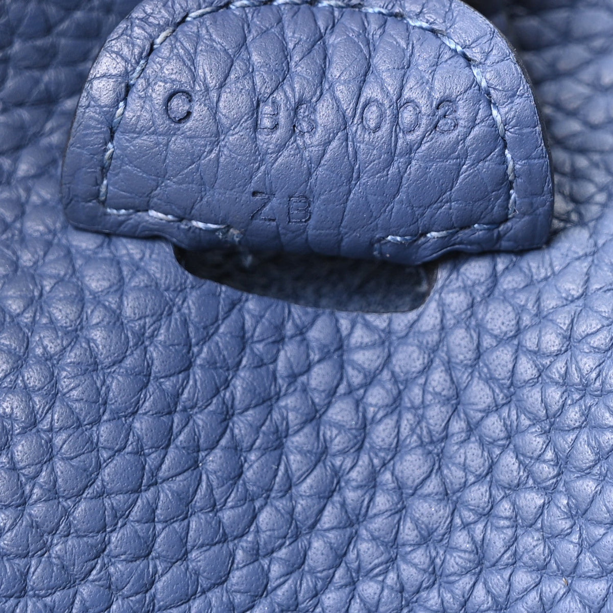 Taurillon Clemence Evelyne Iii Pm Bleu A Handbag