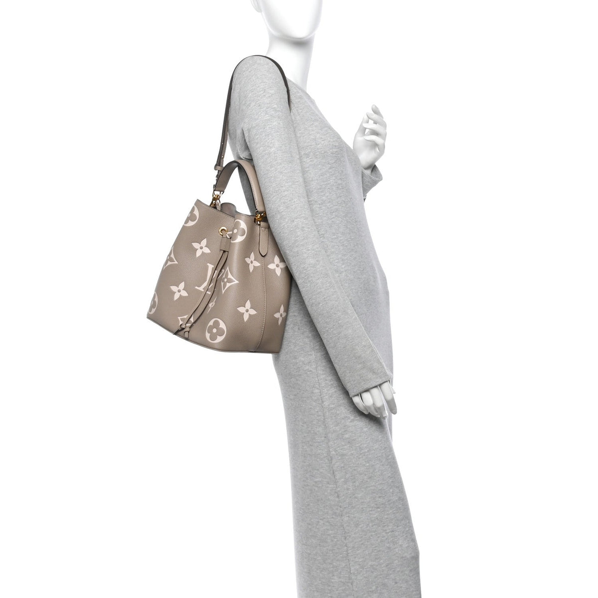 Empreinte Monogram Giant Neonoe Mm Tourt Handbag