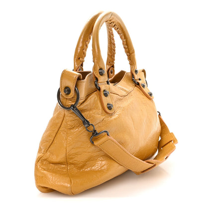 Agneau Classic Hardware First Jaune Mout Handbag