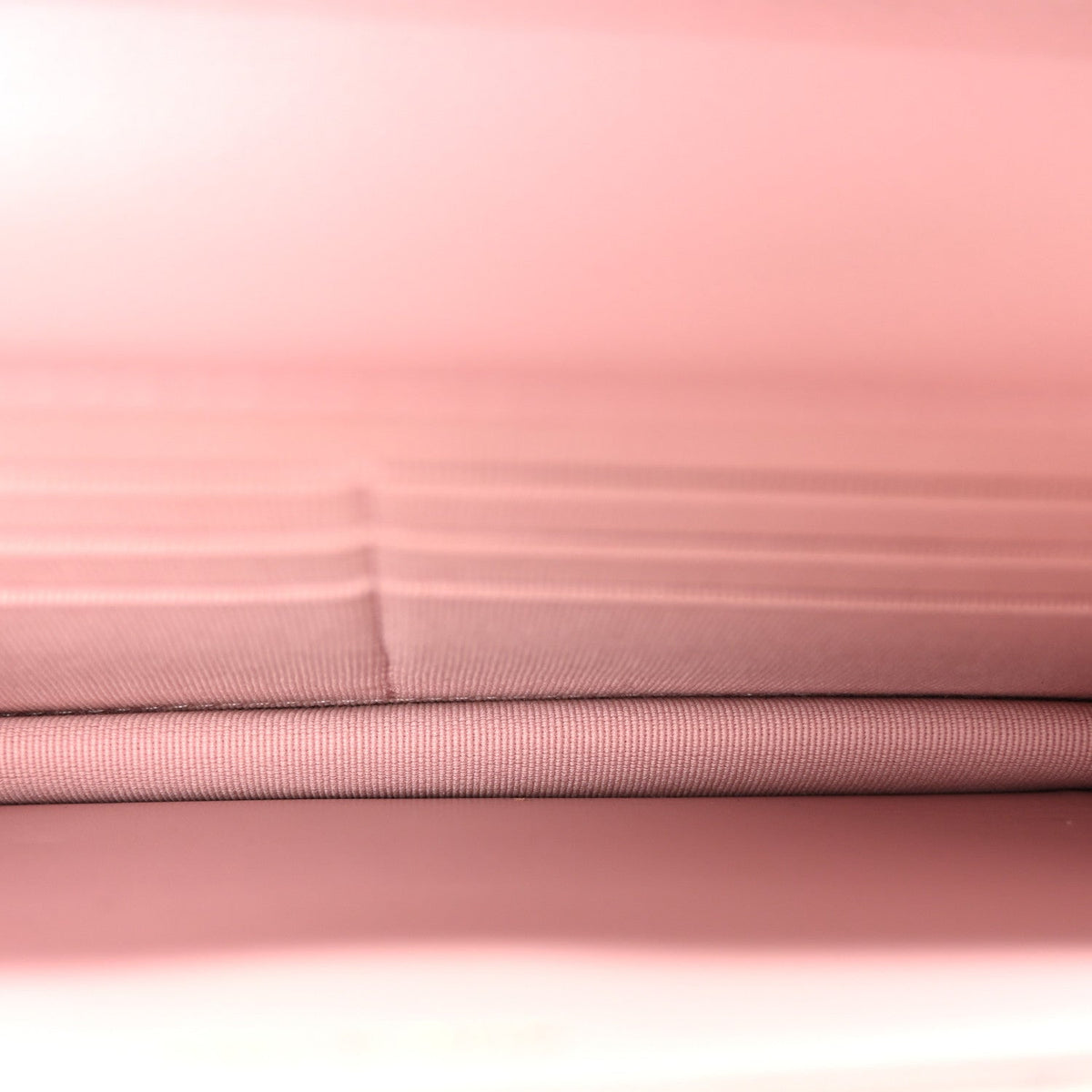 Quilted Caviar Wallet Bag - Pink