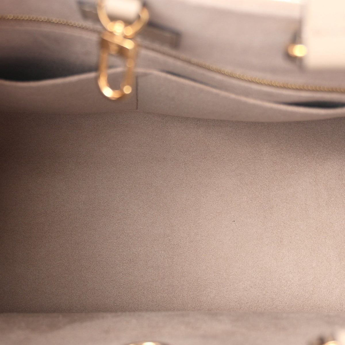 Empreinte Monogram Giant Onthego Mm Tour Handbag