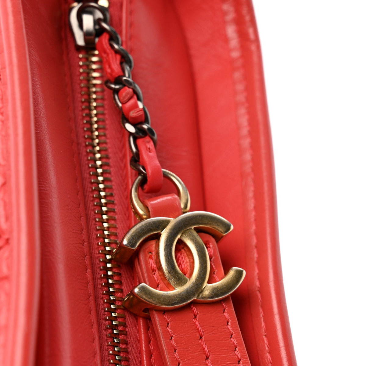 Small Quilted Calfskin Hobo Bag - Red