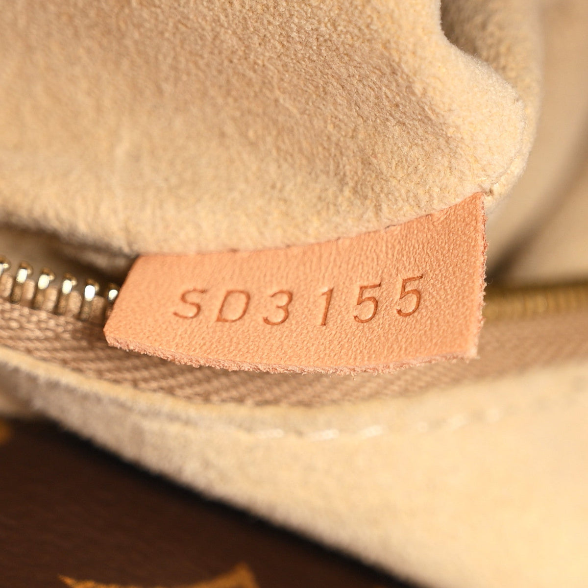 Monogram Artsy Mm Handbag