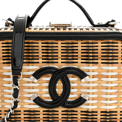 Medium Handbag - Black