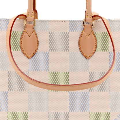 Damier Giant Onthego Mm Pistachio Handbag