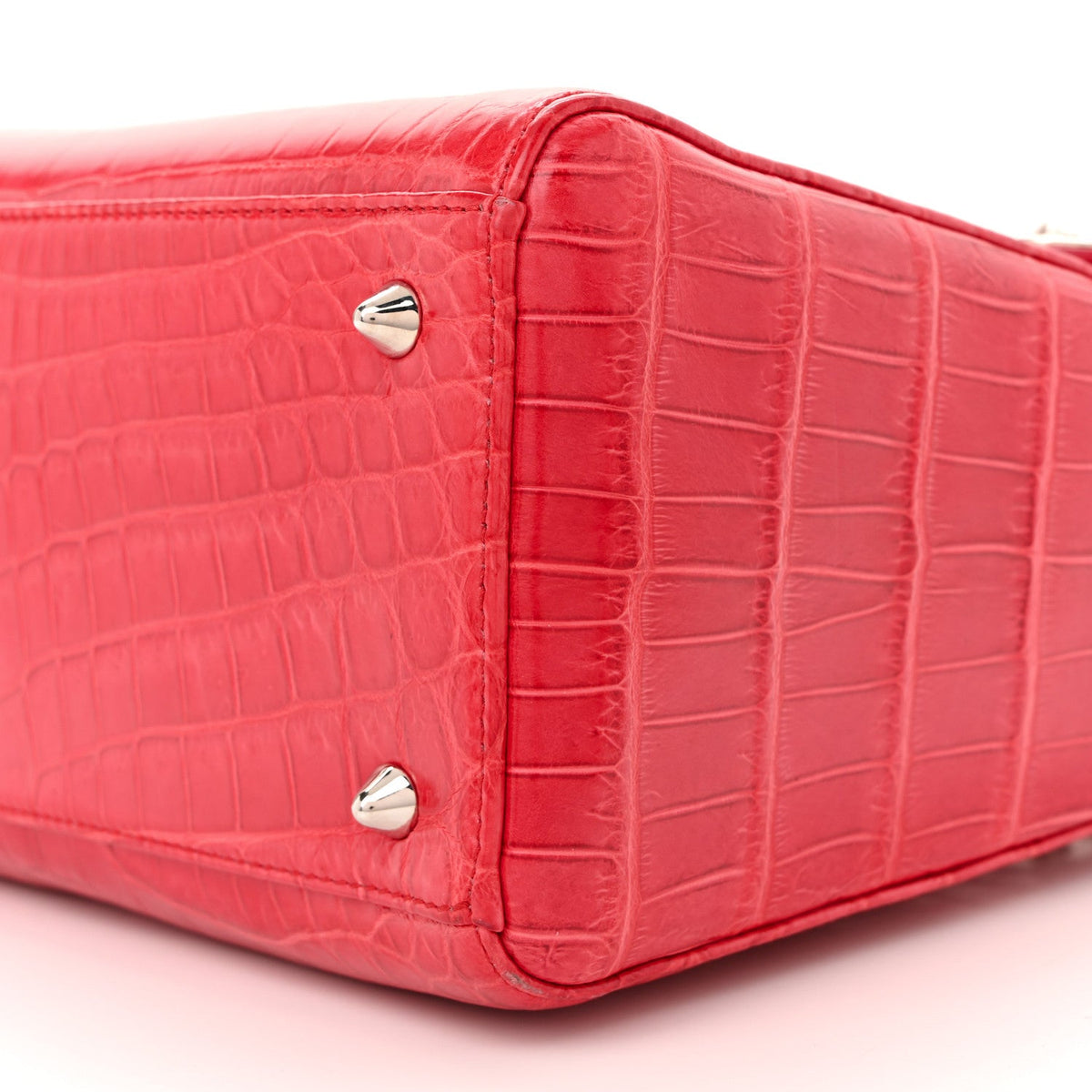 Medium Handbag - Red