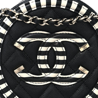 Quilted Caviar Clutch Bag - Black
