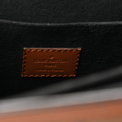 Reverse Monogram Dauphine Mm Handbag