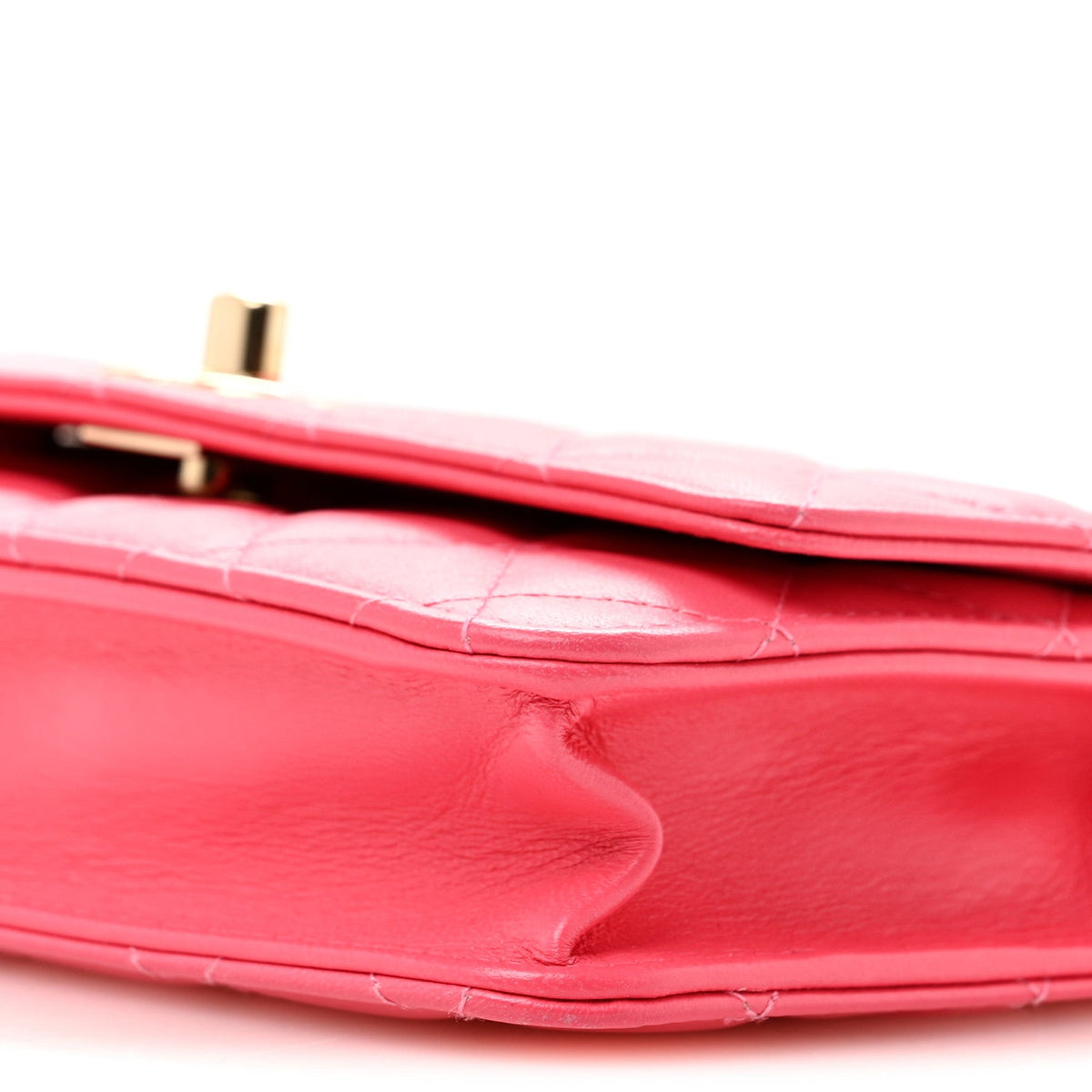 Quilted Lambskin Wallet Bag - Pink